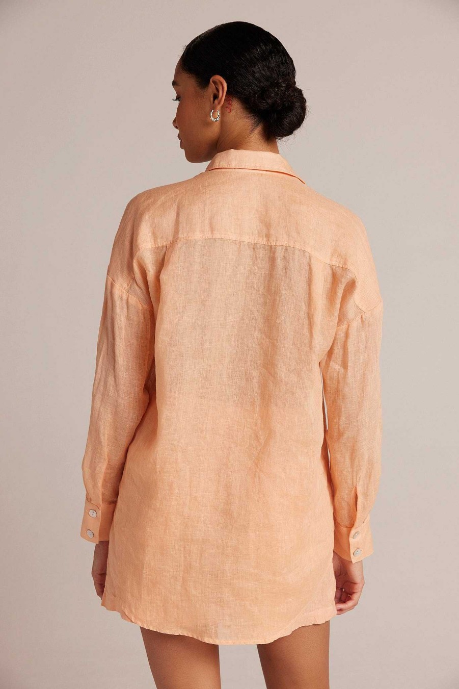 Wholesale Bella Dahl Vriendje Button Down - Peach Parker