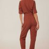 Online Bella Dahl Jumpsuit Met Lange Mouwen En Ritssluiting Aan De Voorkant - Herfst Amber